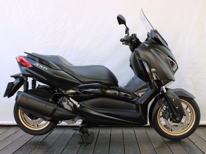 Yamaha X MAX 2021
