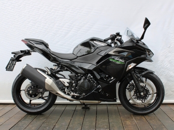 Foto Kawasaki NINJA 500 2025
