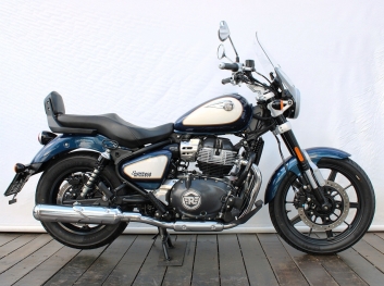 Foto Royal Enfield SUPER METEOR 650 CELESTIAL BLUE 2026