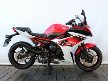 Foto Yamaha XJ6 F ABS 2016